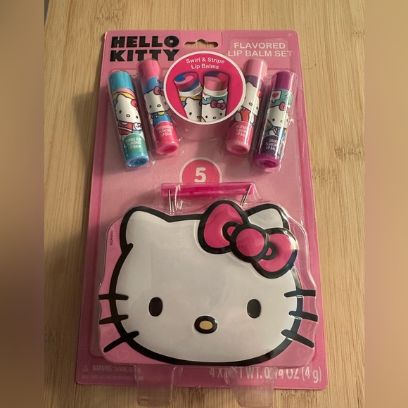 Hello Kitty lip balm set & carrying case - Picture 3 of 4